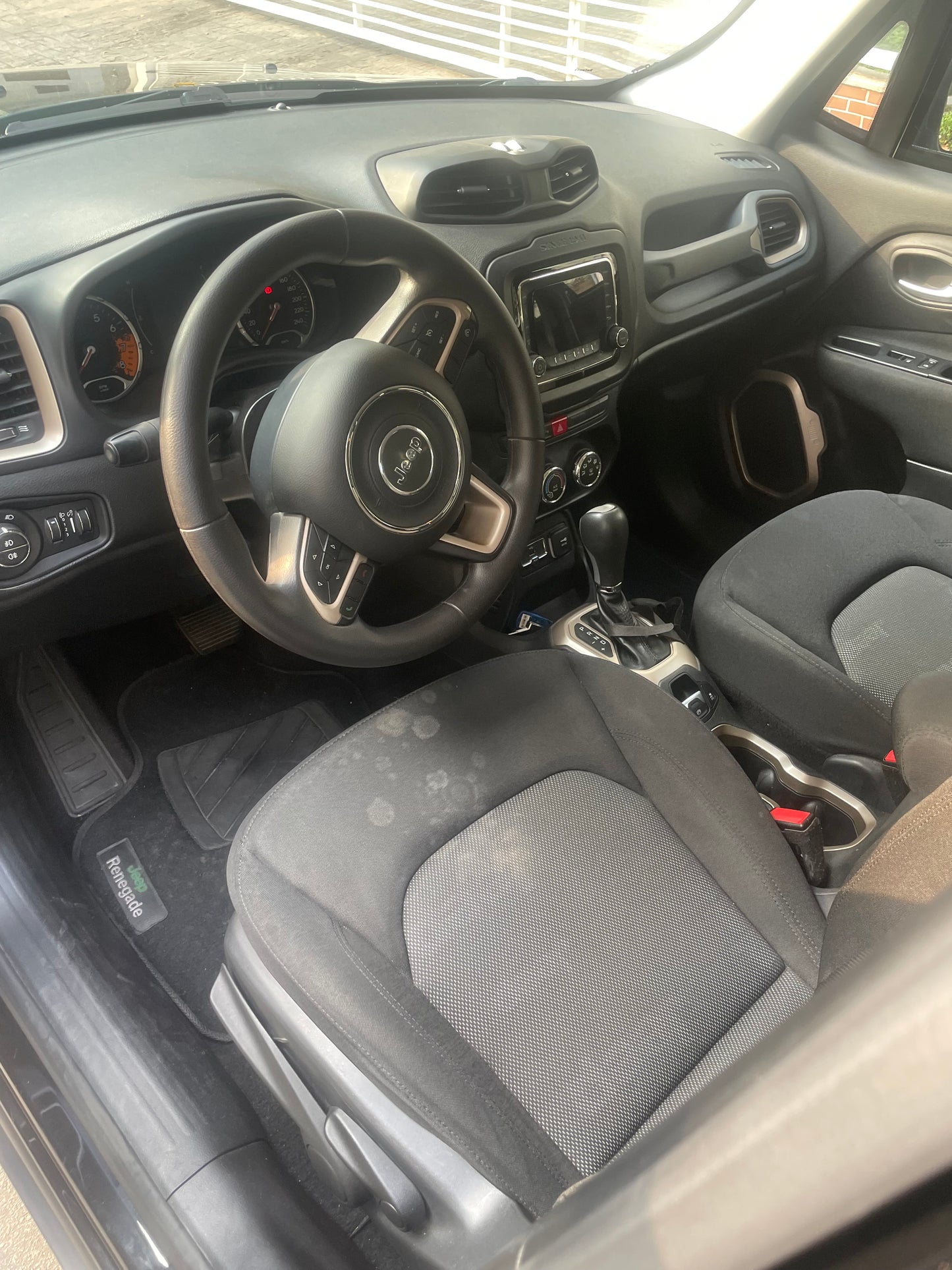 JEEP RENEGADE (BLINDADO)