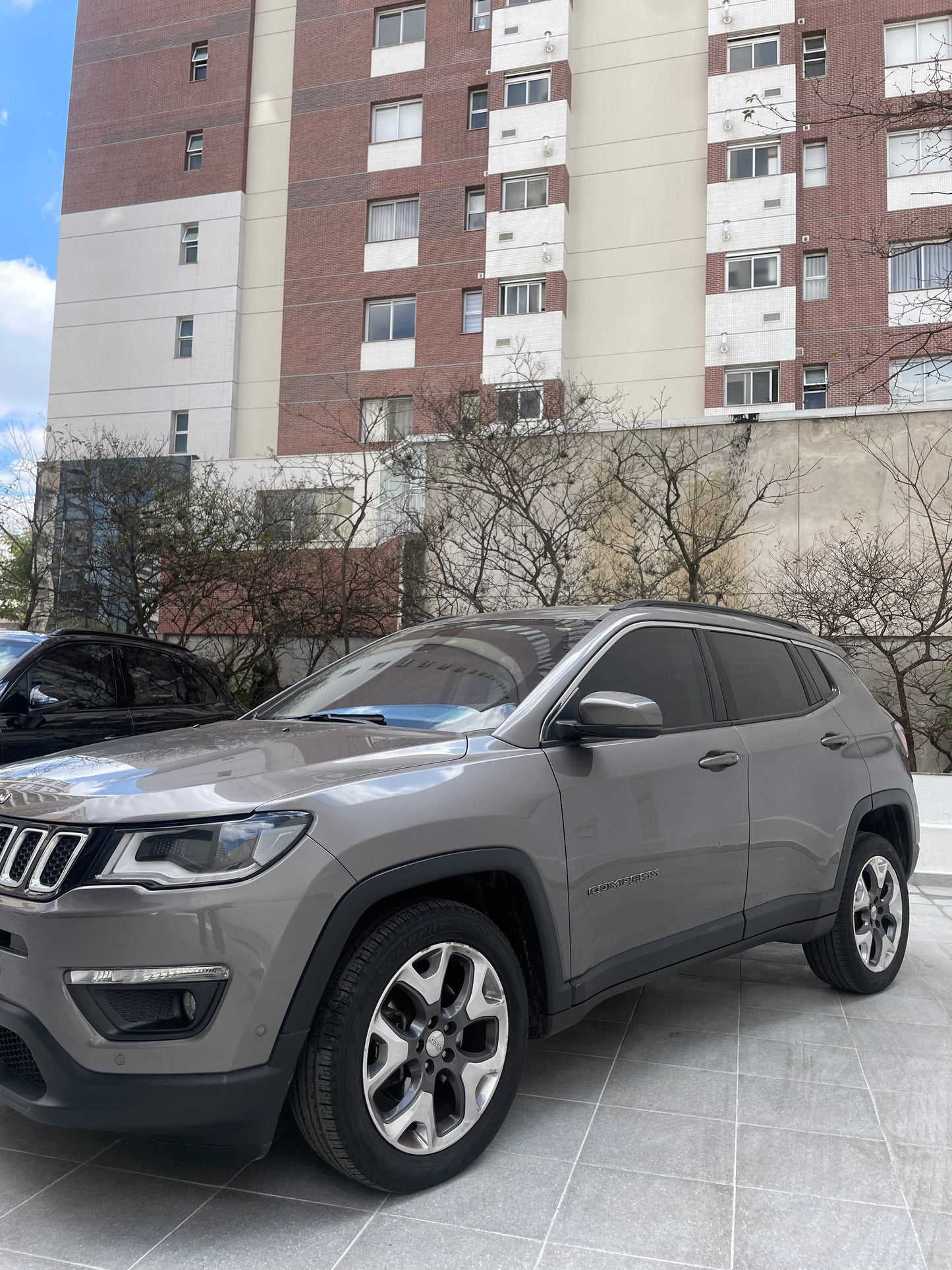 JEEP COMPASS (BLINDADO)