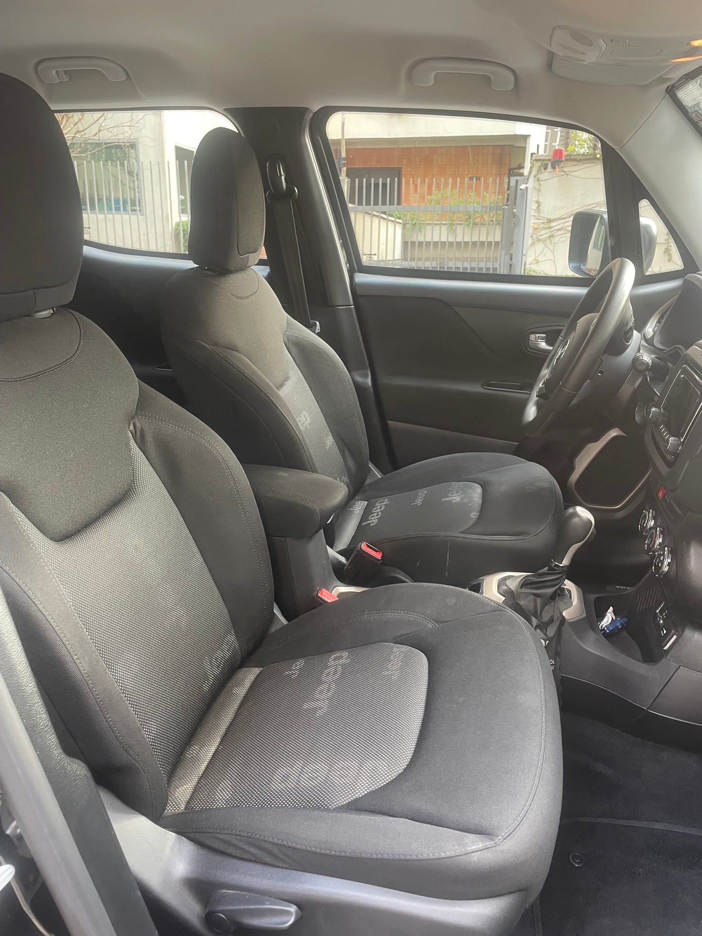 JEEP RENEGADE (BLINDADO)