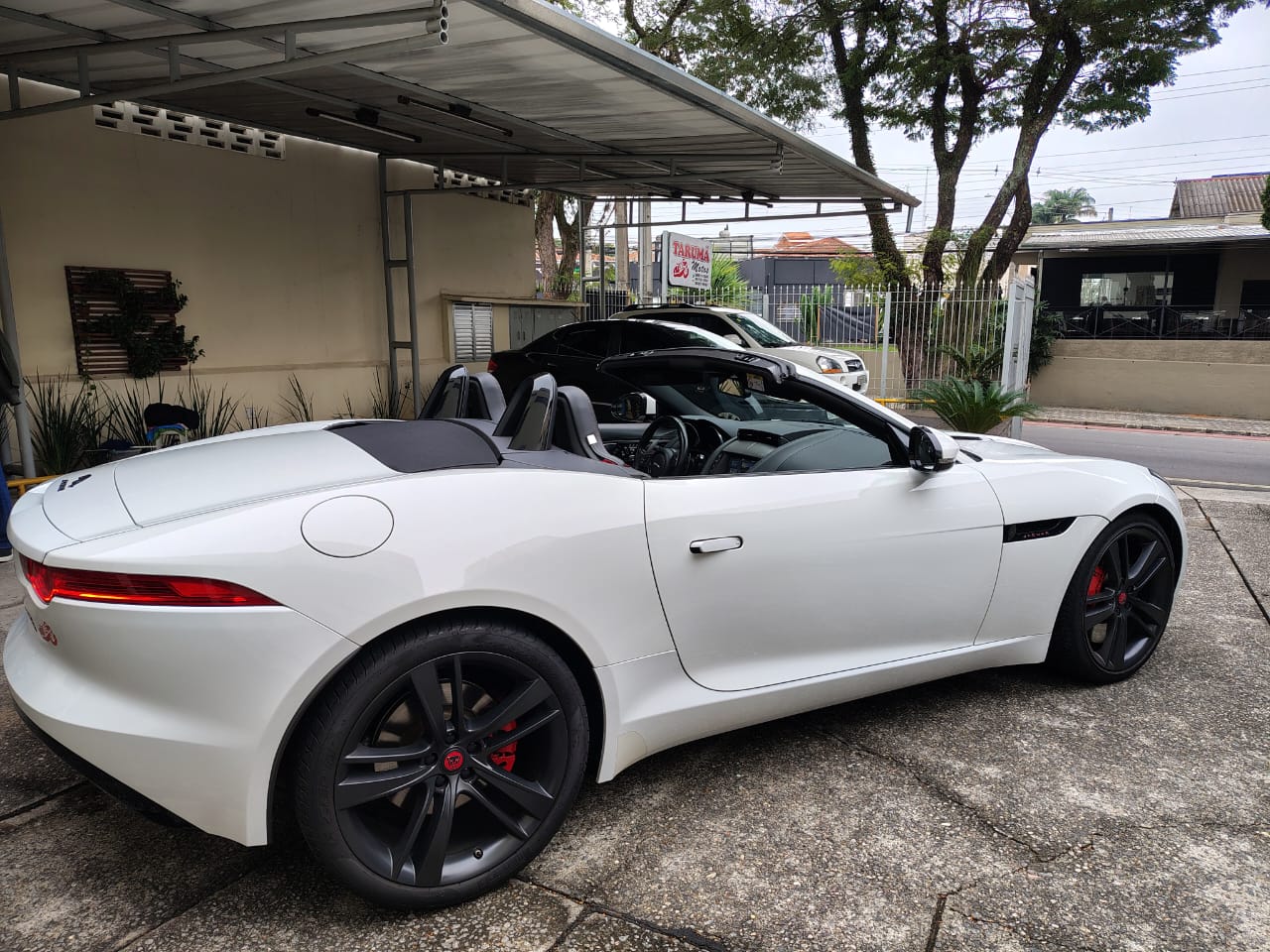 JAGUAR F-TYPE